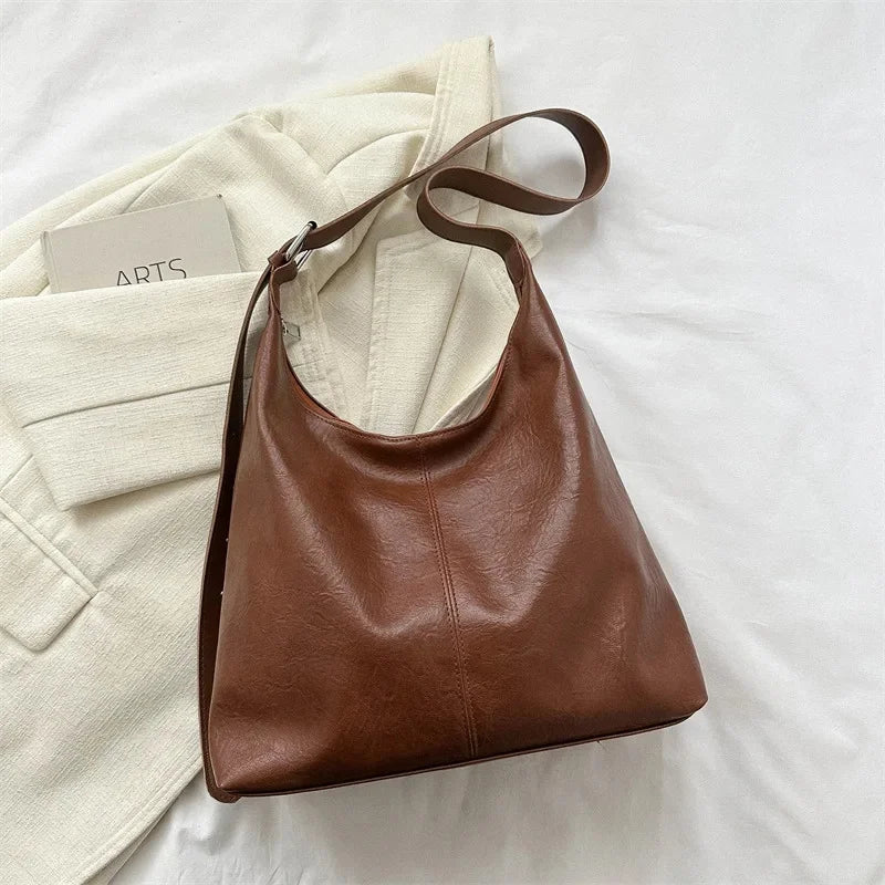 Shoulder Bag – Chic & Versatile Tote 👜✨